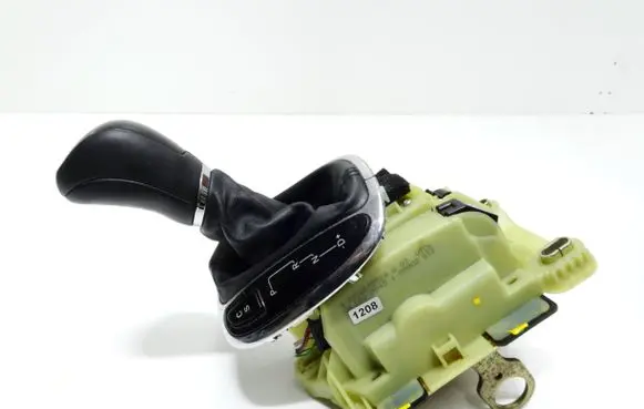 Mercedes-Benz C W203 Gear shifter/selector A2032675524 1208 109902