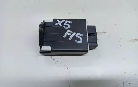 BMW X5 F15 Steering rack control module 6862375