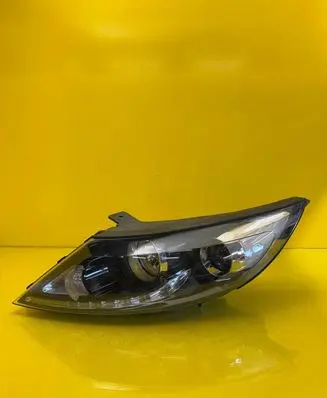 KIA Sportage Headlight/headlamp 92101-3U290