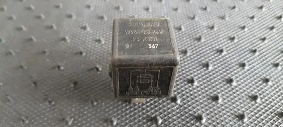 Mitsubishi Space Star Other relay MB953381 V23134-B52-X240