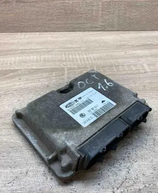 Skoda Octavia Mk1 (1U) Engine control unit/module ECU 032906014F 6160026011
