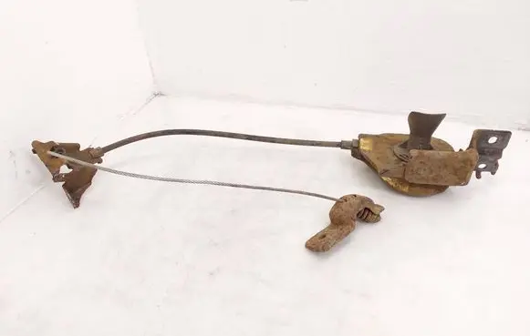 Volkswagen Amarok Spare wheel mounting bracket 2H6803660