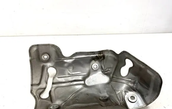 Toyota Avensis T270 Exhaust heat shield