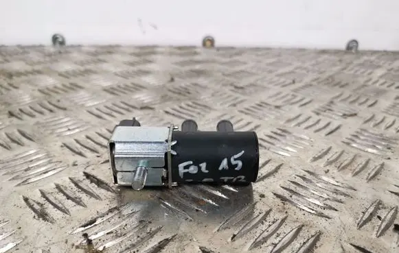 Subaru Forester SJ Vacuum valve K5T48592