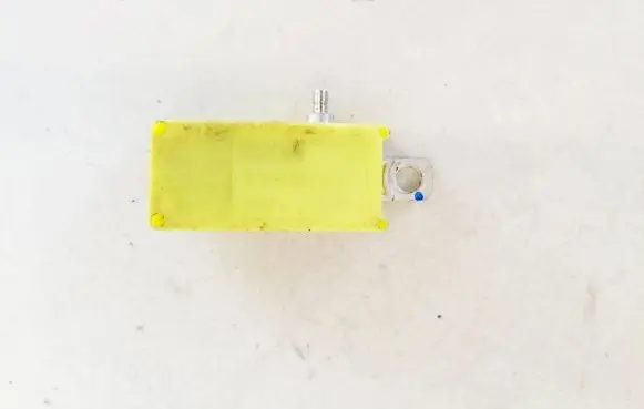 Audi A8 S8 D2 4D Antenna control unit 4d0035225f