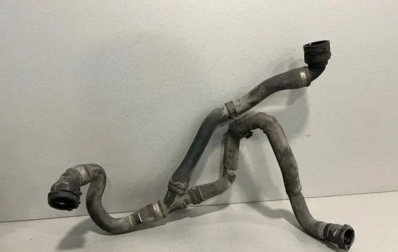 BMW 4 F32 F33 Engine coolant pipe/hose 7596839