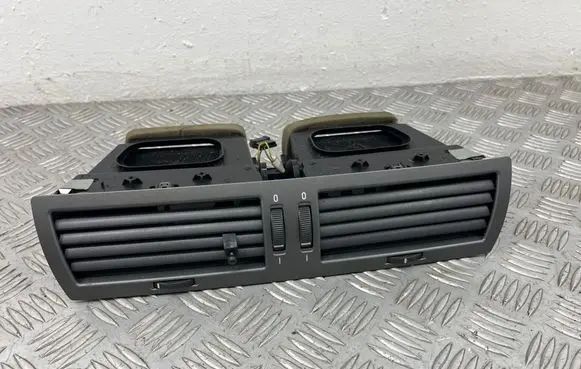 BMW 7 E65 E66 Dash center air vent grill 8223599 6911204 6911203