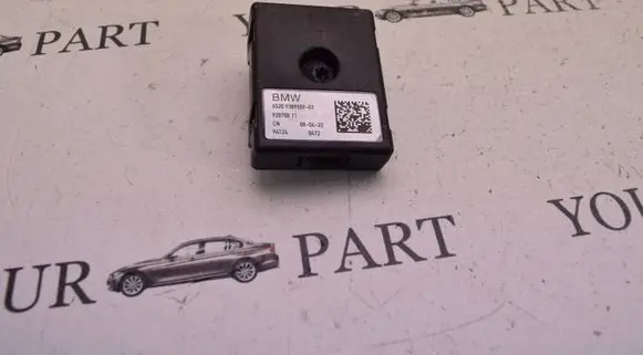 BMW X3 G01 Aerial antenna amplifier 9389559