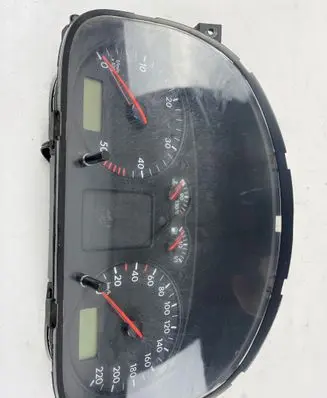 Volkswagen Multivan T4 Speedometer (instrument cluster) 88311300 7D0920001B 11000896301