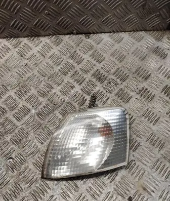 Volkswagen PASSAT B5 Front indicator light 