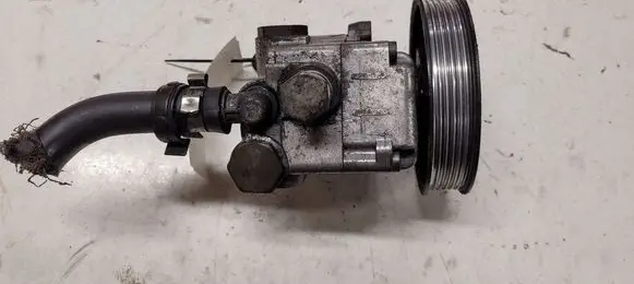 BMW 5 E60 E61 Power steering pump 678084803 7652974109