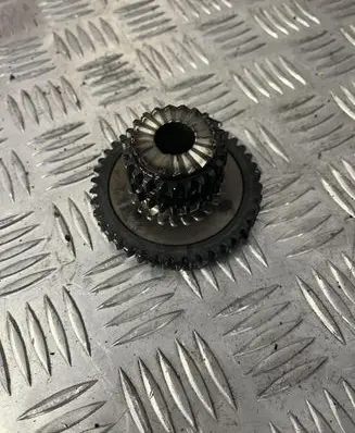 Audi TT TTS RS Mk3 8S Timing chain sprocket 06H105209AT