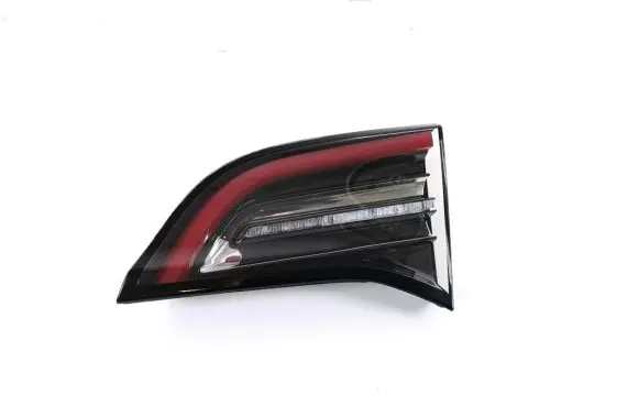 Tesla Model 3 Tailgate rear/tail lights 1077402-00-G