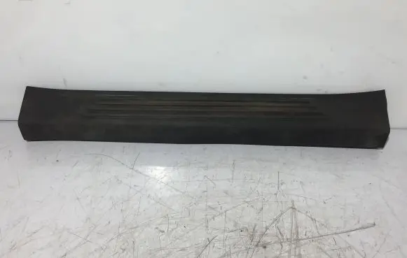 Ford Courier Front sill trim cover ET76A13200ADW ET76A13200