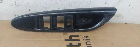 Mazda MPV Front door window switch trim LC85684L6