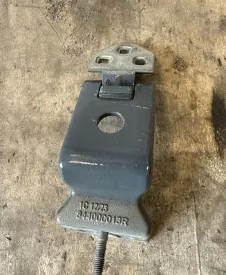 Nissan NV400 Loading door upper hinge 844000013R
