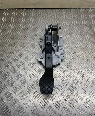 Volkswagen Jetta VI Brake pedal 1K2721057