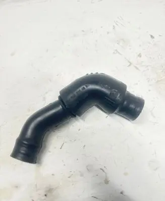 Mercedes-Benz B W245 Engine coolant pipe/hose A6400100982