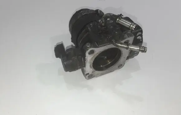 Lexus IS 220D-250-350 Throttle valve