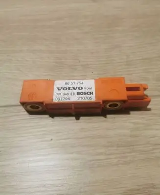 Volvo XC90 Airbag deployment crash/impact sensor 8651754