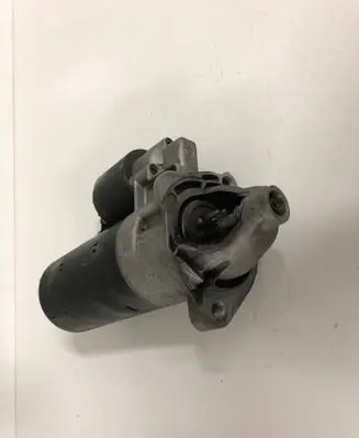 Volkswagen PASSAT B5 Starter motor 1005821478 068911024G