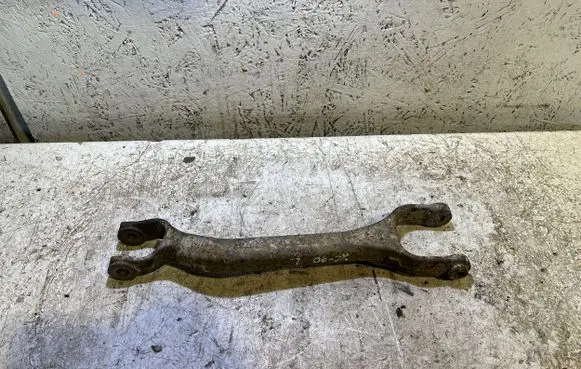 Volvo XC90 Rear control arm