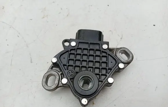 Lexus NX Sensor 8945152040