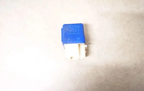 Nissan X-Trail T30 Other relay 2523079981