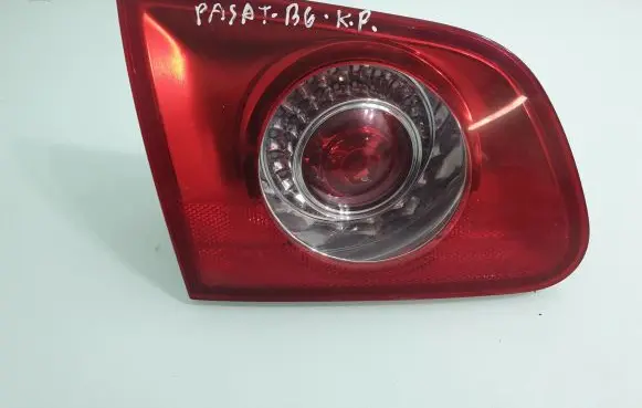 Volkswagen PASSAT B6 Tailgate rear/tail lights 3C9945093