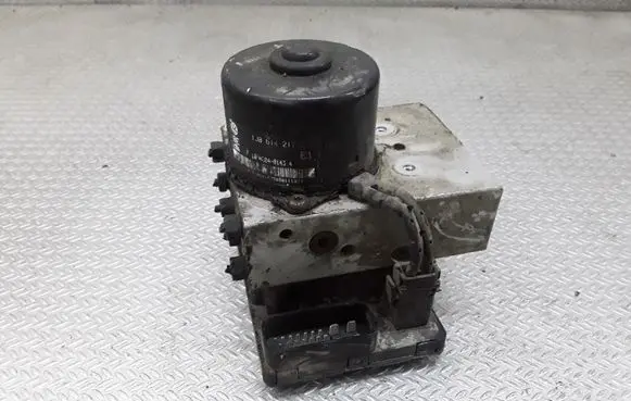 Skoda Octavia Mk1 (1U) ABS Pump 1J0907379H 1J0614217C 5WK8475
