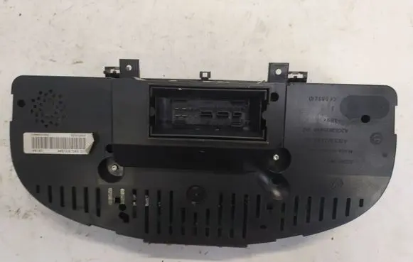 Volkswagen Touran I Speedometer (instrument cluster) 1T0920862A V0003000 VWZ7Z0E2737471