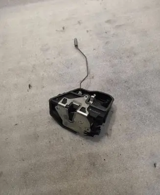 BMW 7 E65 E66 Front door lock 7036167