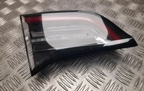 Tesla Model 3 Rear/tail lights 1077401