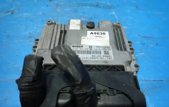 Hyundai ix35 Engine control unit/module 39120-2A001 0281019639
