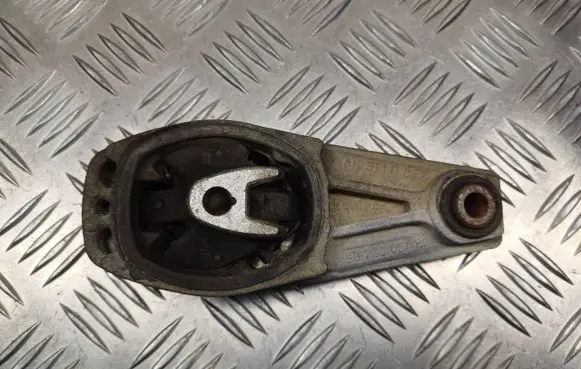 Citroen C3 Gearbox mount 9673005780