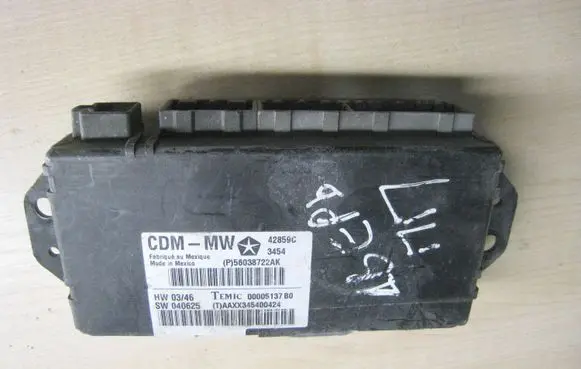 Dodge Magnum Door control unit/module 56038722AK
