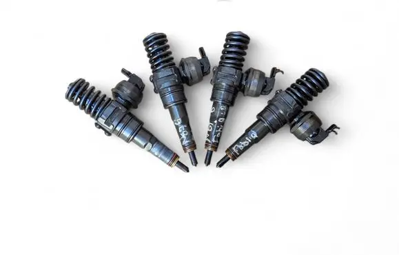 Skoda Fabia Mk1 (6Y) Fuel injector 0414720039 038130073AL
