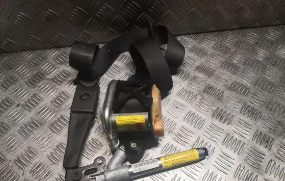 Opel Insignia A Front seatbelt 3063932AA 13303851