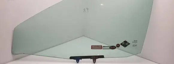 Nissan Almera Tino Front door window glass four-door DOT211M86AS2 43R000479