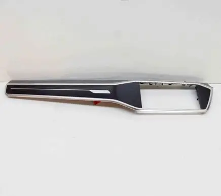 Dashboard glove box trim