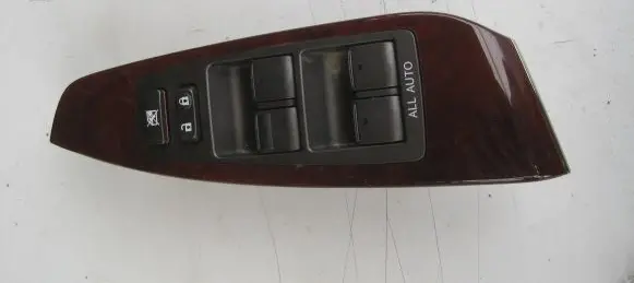 Lexus RX 450H Electric window control switch 8404050120