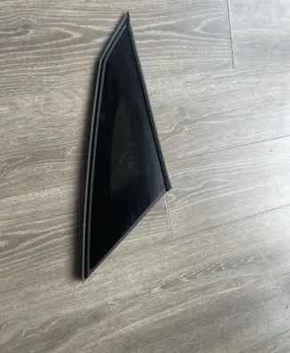 Citroen C4 II Rear side window 9832918480