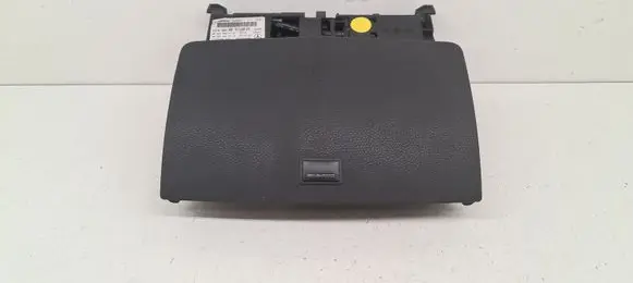 Mercedes-Benz C W204 Screen/display/small screen A2048204697