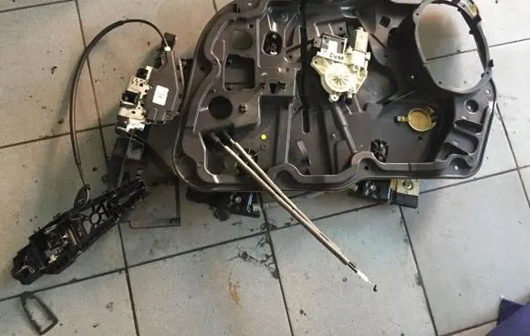 Jeep Compass Front door lock