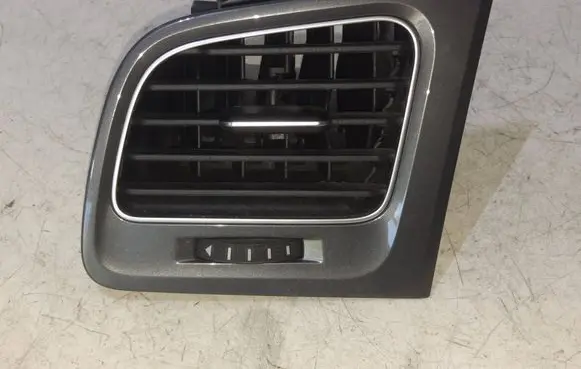 Volkswagen e-Golf Dashboard side air vent grill/cover trim 5G1819703 5G1819247