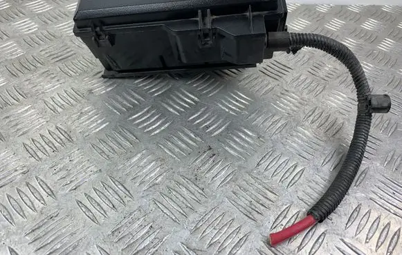 Jeep Cherokee Fuse module