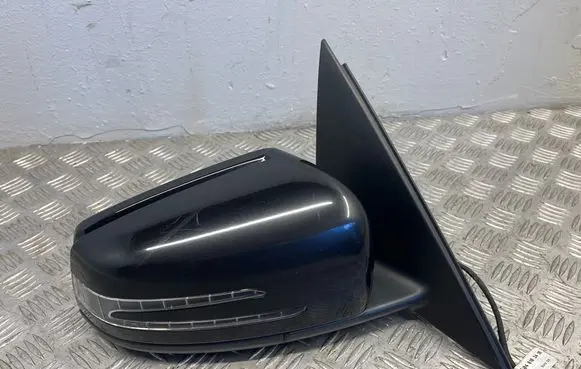 Mercedes-Benz C W204 Front door electric wing mirror A2048103416