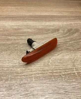 BMW 3 E46 Front fender indicator light 8370719