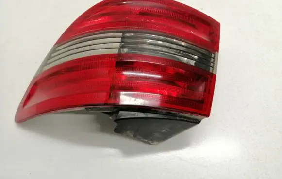 Mercedes-Benz B W245 Rear/tail lights A1698200377 A1698202464