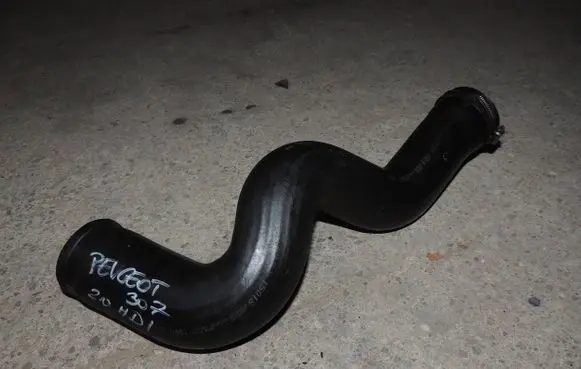 Peugeot 307 Intercooler hose/pipe 81091
